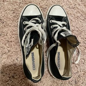 Black converse size 6